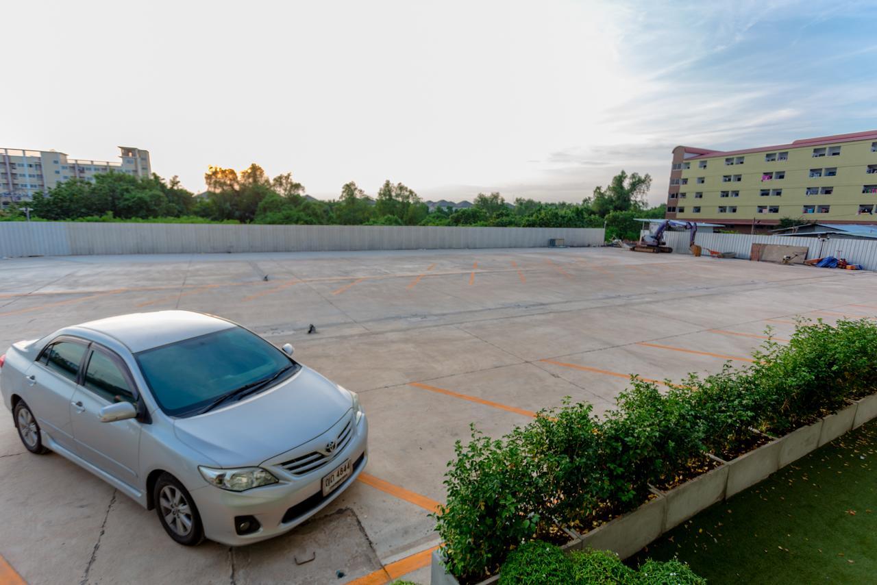 Grand Inter Hotel Samut Sakhon Экстерьер фото
